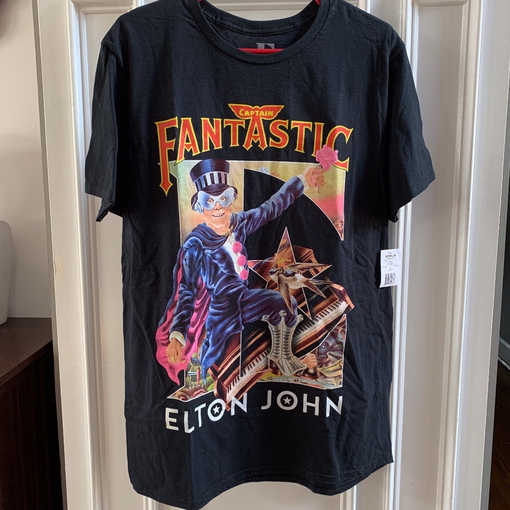 Elton John Captain Fantastic Rocketman Tee L NWT